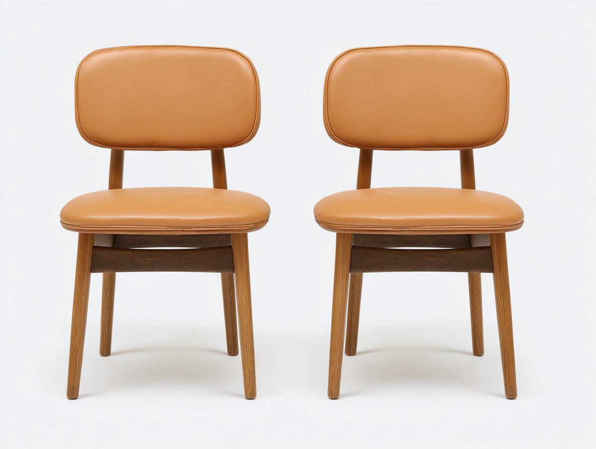 Sillas de comedor tapizadas en piel sintética color caramelo 56x58x82 cm - Patas de madera natural - Diseño moderno